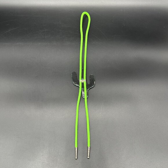 Handmade Christmas Cactus Bolo Tie Wooden Hand Painted Kitschy Ugly Western - Picture 3 of 7